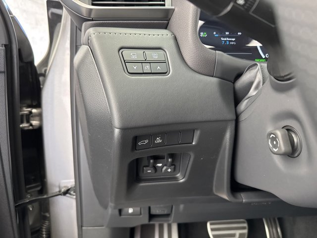2026 Lexus LX 700h F-Sport - Photo 37