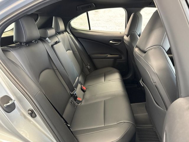 2026 Lexus UX Hybrid 300h F Sport Design - Photo 42