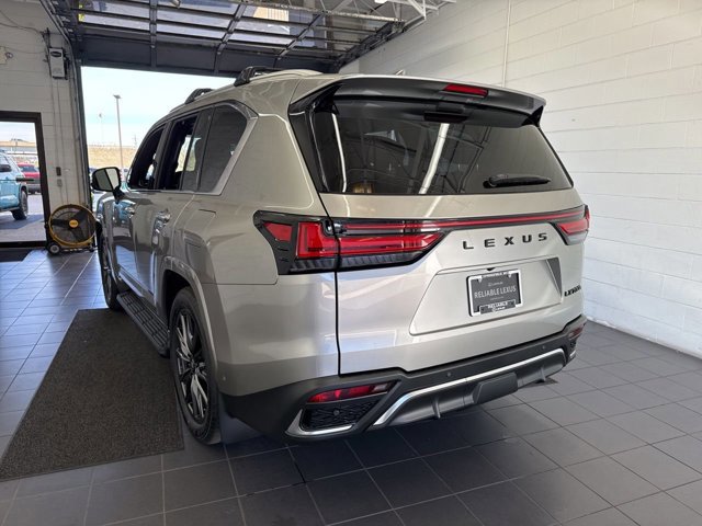 2026 Lexus LX 700h F-Sport - Photo 6