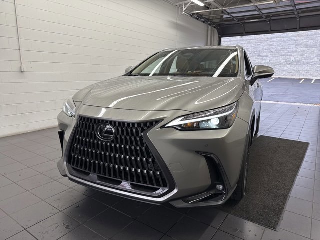 2026 Lexus NX 350 photo 2