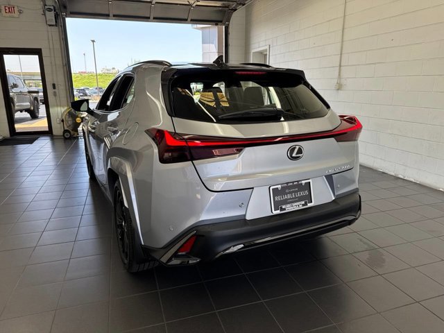 2026 Lexus UX Hybrid 300h F Sport Design - Photo 6