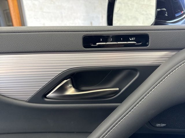 2026 Lexus LX 700h F-Sport - Photo 39