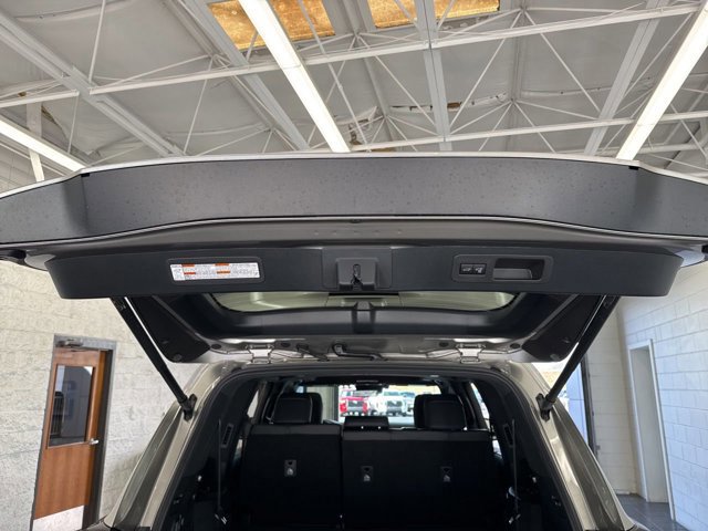 2026 Lexus LX 700h F-Sport - Photo 12