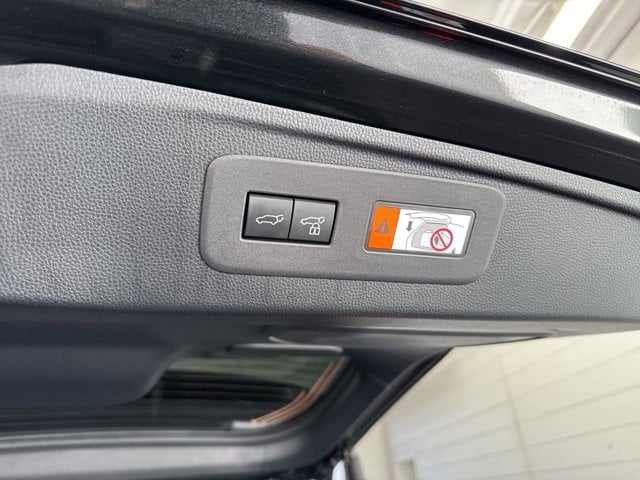 2024 Lexus GX Luxury - Photo 11