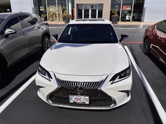 2021 Lexus ES 350 Luxury photo 2