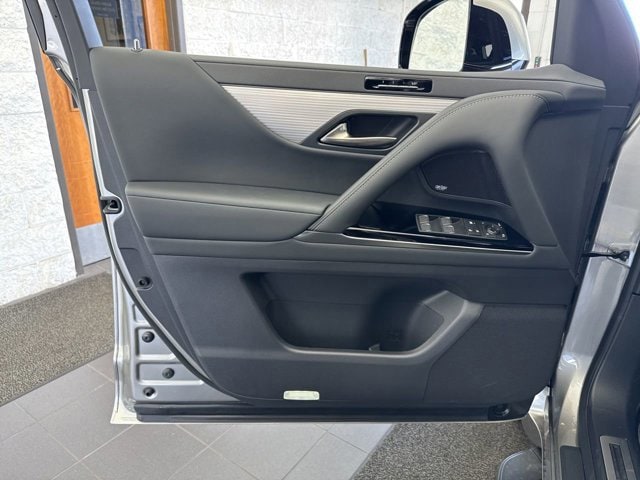 2026 Lexus LX 700h F-Sport - Photo 38