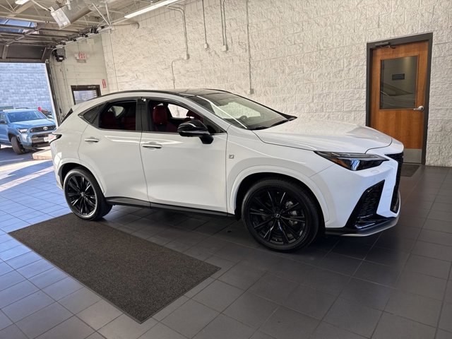 2025 Lexus NX 350's photo