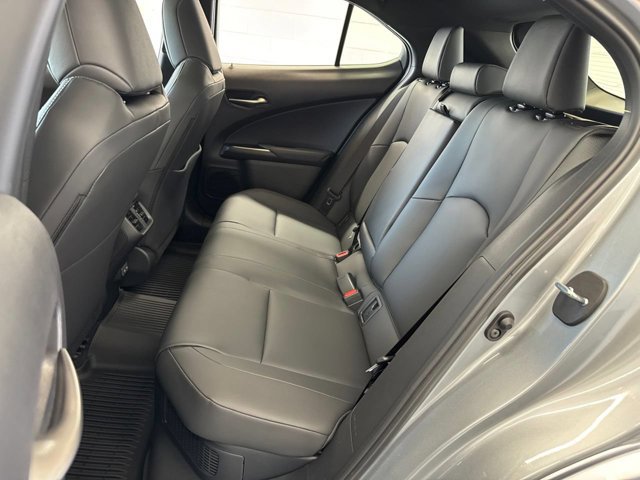 2026 Lexus UX Hybrid 300h F Sport Design - Photo 38