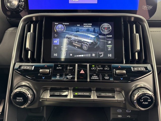 2026 Lexus LX 700h F-Sport - Photo 30