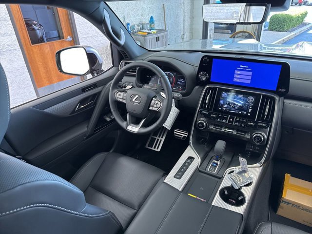 2026 Lexus LX 700h F-Sport - Photo 49