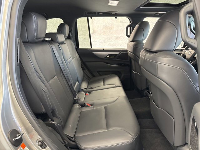 2026 Lexus LX 700h F-Sport - Photo 46
