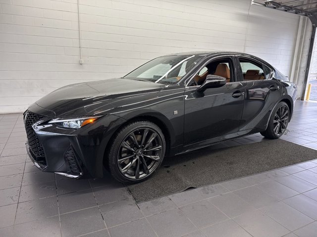 2025 Lexus IS 350 F SPORT photo 4