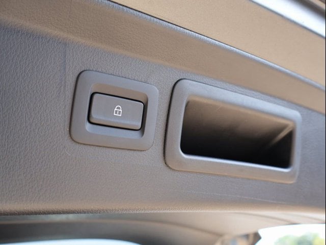 New 2025 Machine Gray Metallic Mazda 2.5 S Select AWD image 17