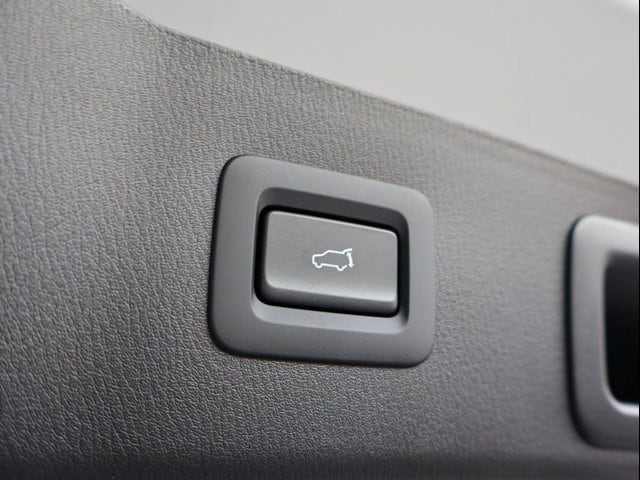 New 2025 Rhodium White Metallic Mazda 2.5 Turbo Signature AWD image 17