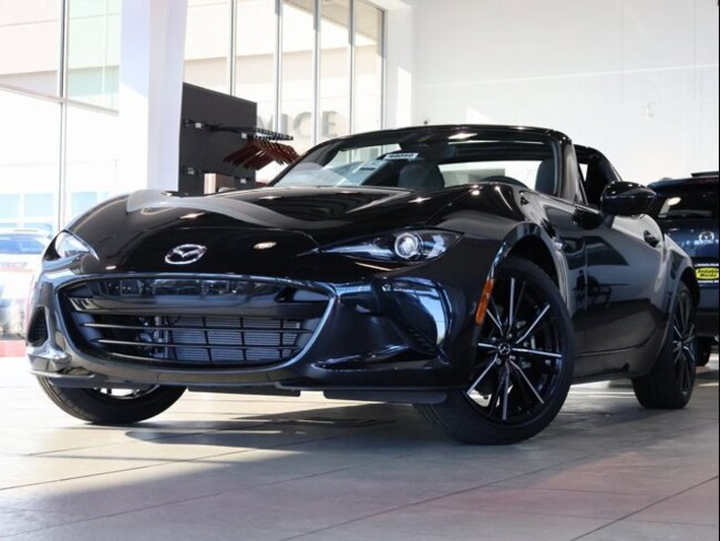 2025 Mazda MX-5 Miata RF Grand Touring CONVERTIBLE