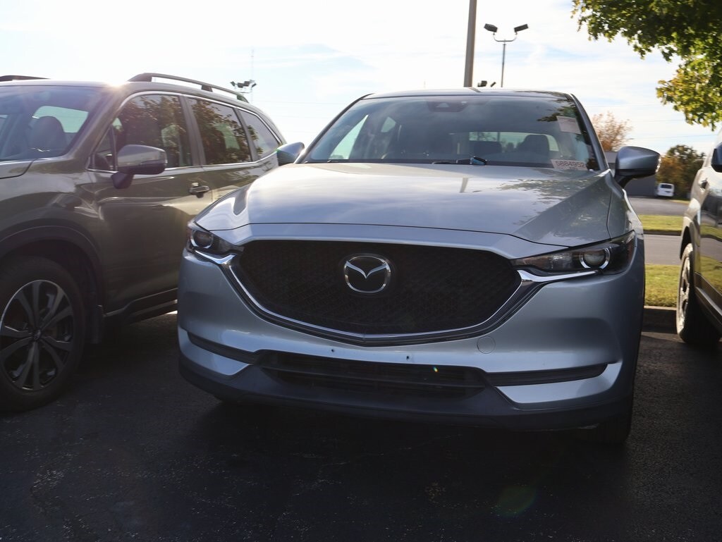 2020 Mazda CX-5 Touring photo 2