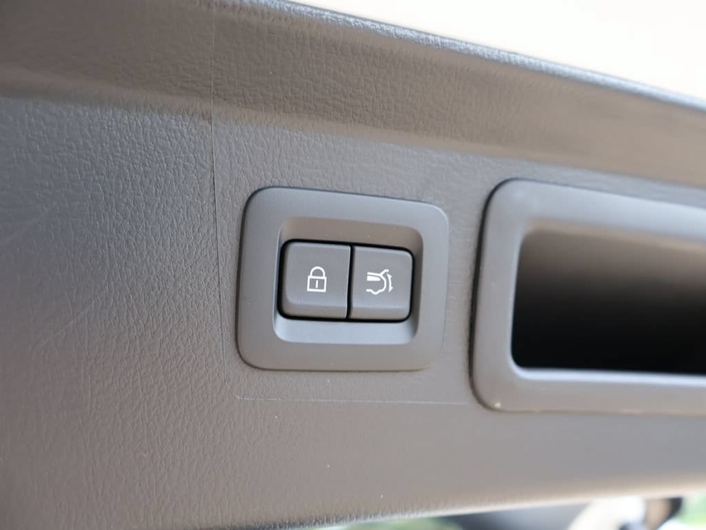 New 2026 Wind Chill Pearl Mazda 2.5 S Preferred AWD image 18
