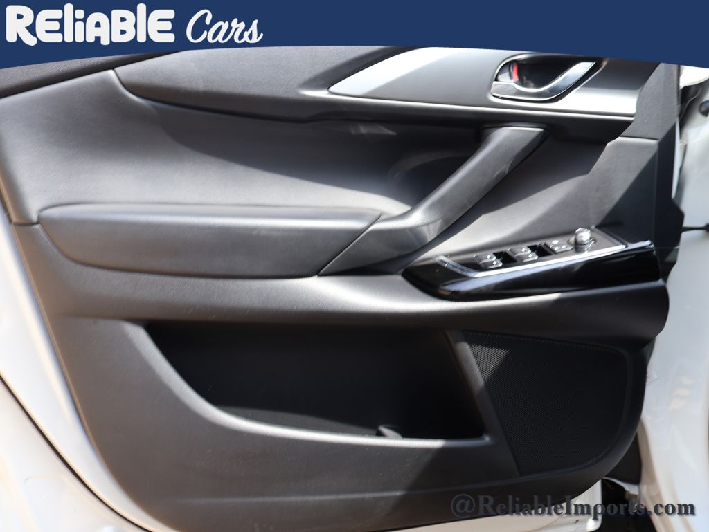 Used 2023 Snowflake White Pearl Mica Mazda Touring Plus image 23