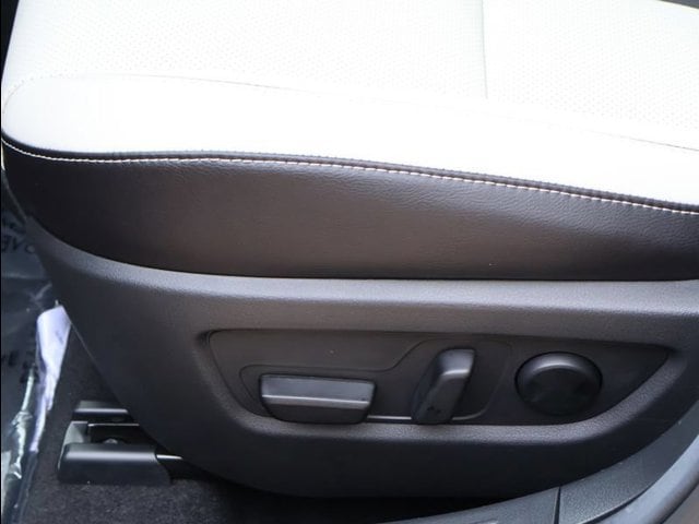 New 2026 Zircon Sand Metallic Mazda 2.5 Turbo AWD image 25