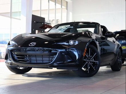 2025 Mazda MX-5 Miata RF Grand Touring CONVERTIBLE