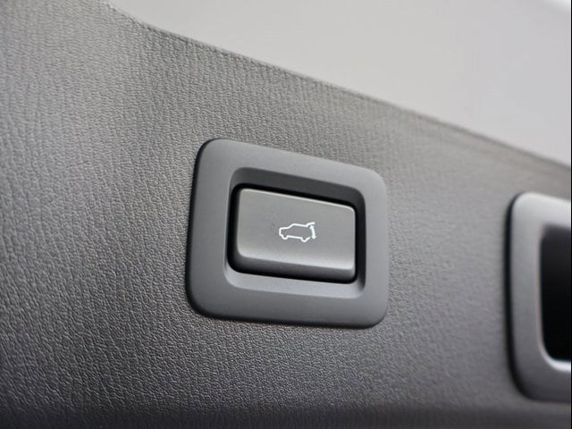 New 2025 Rhodium White Metallic Mazda 2.5 Turbo Signature AWD image 17