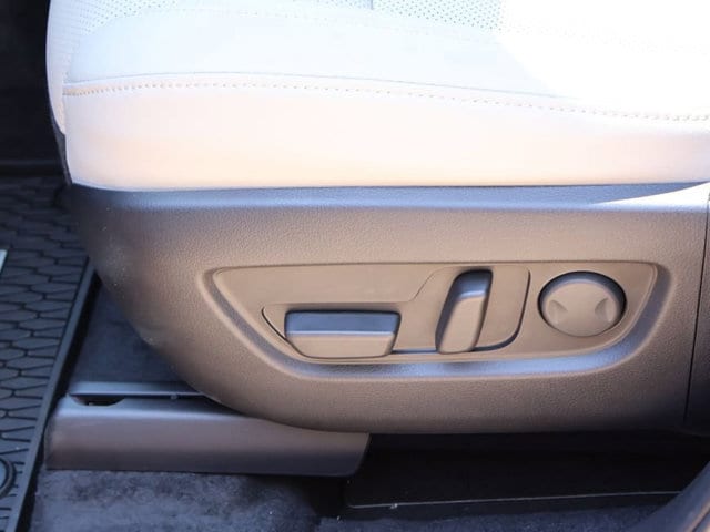 2026 Mazda CX-90 Preferred Package - Photo 25