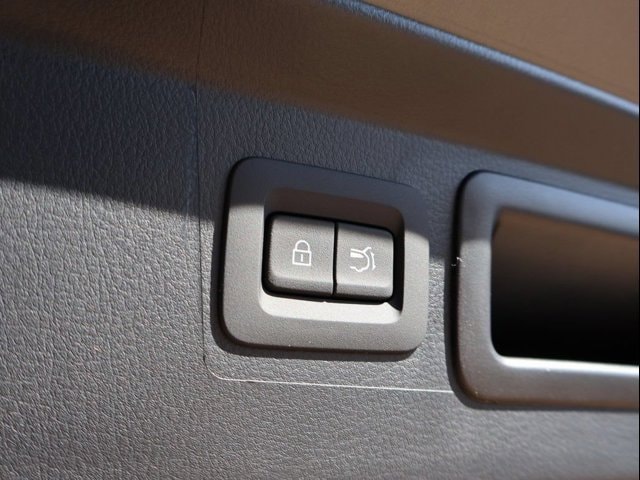 New 2026 Wind Chill Pearl Mazda 2.5 S Preferred AWD image 19