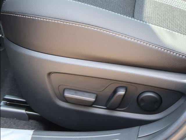 New 2026 Jet Black Mica Mazda 2.5 S Preferred AWD image 25