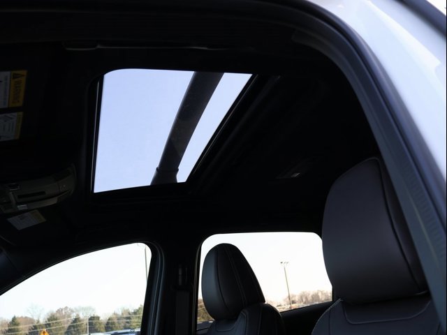 New 2025 Rhodium White Metallic Mazda 2.5 Turbo Signature AWD image 27