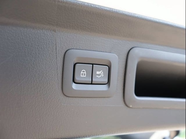New 2026 Wind Chill Pearl Mazda 2.5 S Preferred AWD image 18