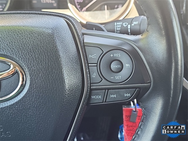 Camry SE