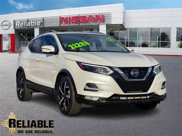 2021 Nissan Rogue Sport SL's photo