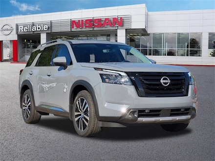 2025 Nissan Pathfinder Platinum SUV