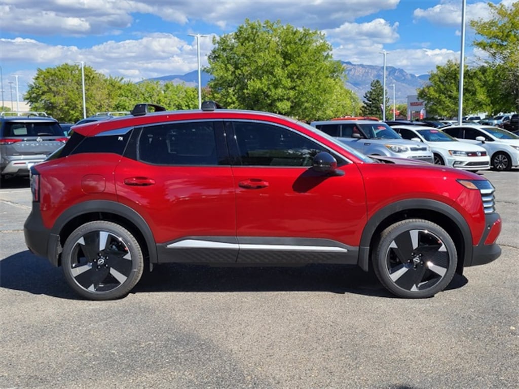 New 2026 Nissan Kicks SR SUV