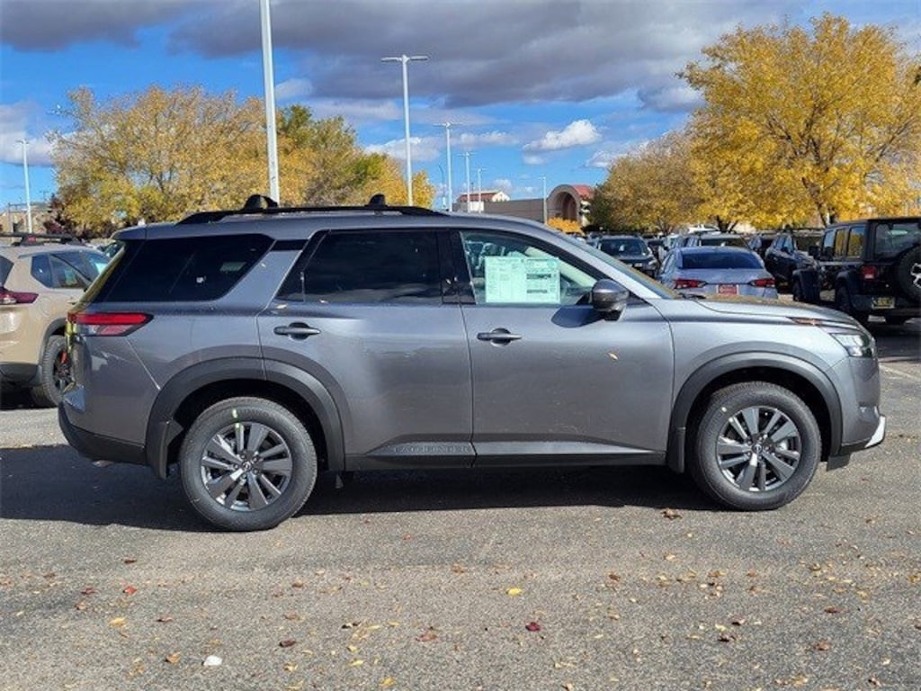 New 2025 Nissan Pathfinder SV SUV