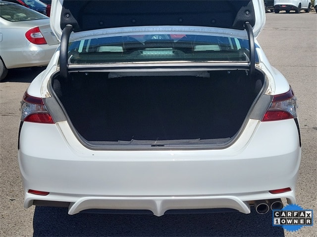 Camry SE