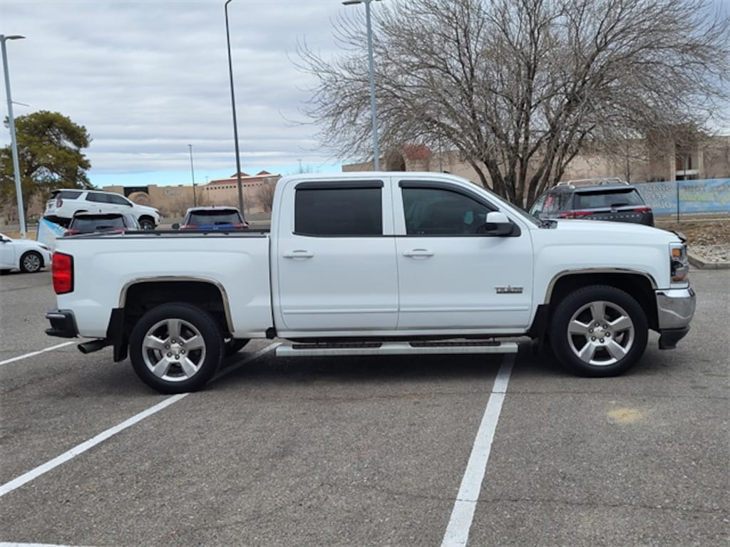 Used 2018 Chevrolet Silverado 1500 LT Truck