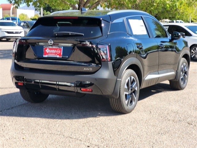 2026 Nissan Kicks SV photo 2