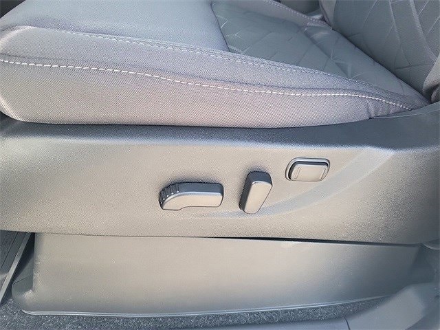 Frontier Crew Cab SV