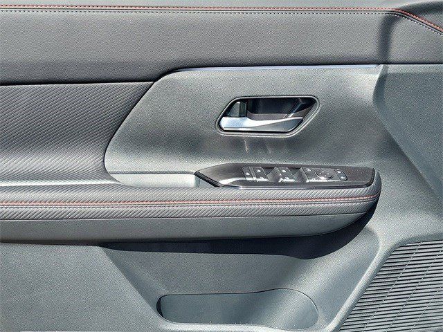 2026 Nissan KICKS SR AWD - Photo 6