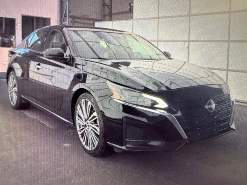 Certified 2023 Nissan Altima 2.5 SL Sedan