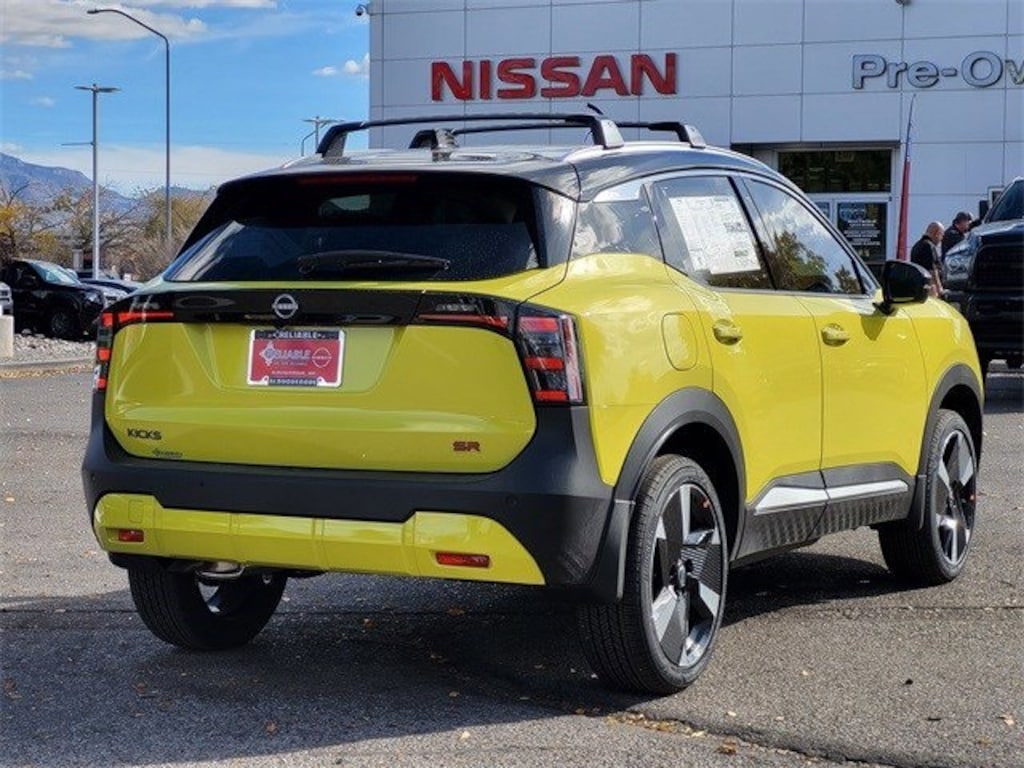 New 2026 Nissan Kicks SR SUV