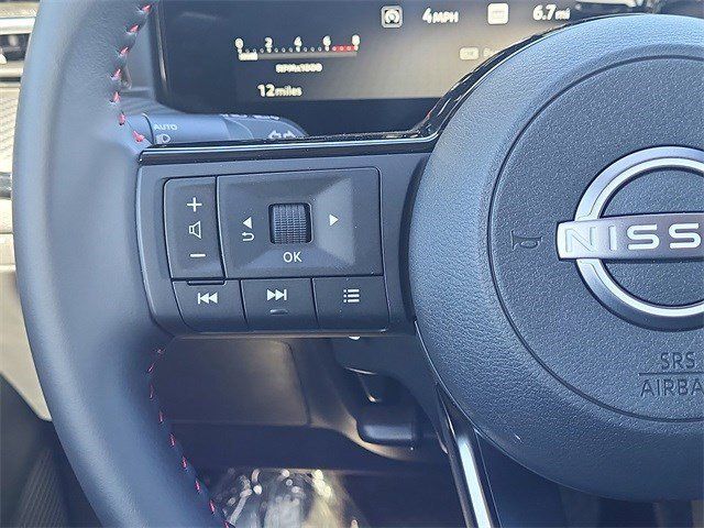 2026 Nissan KICKS SR - Photo 10