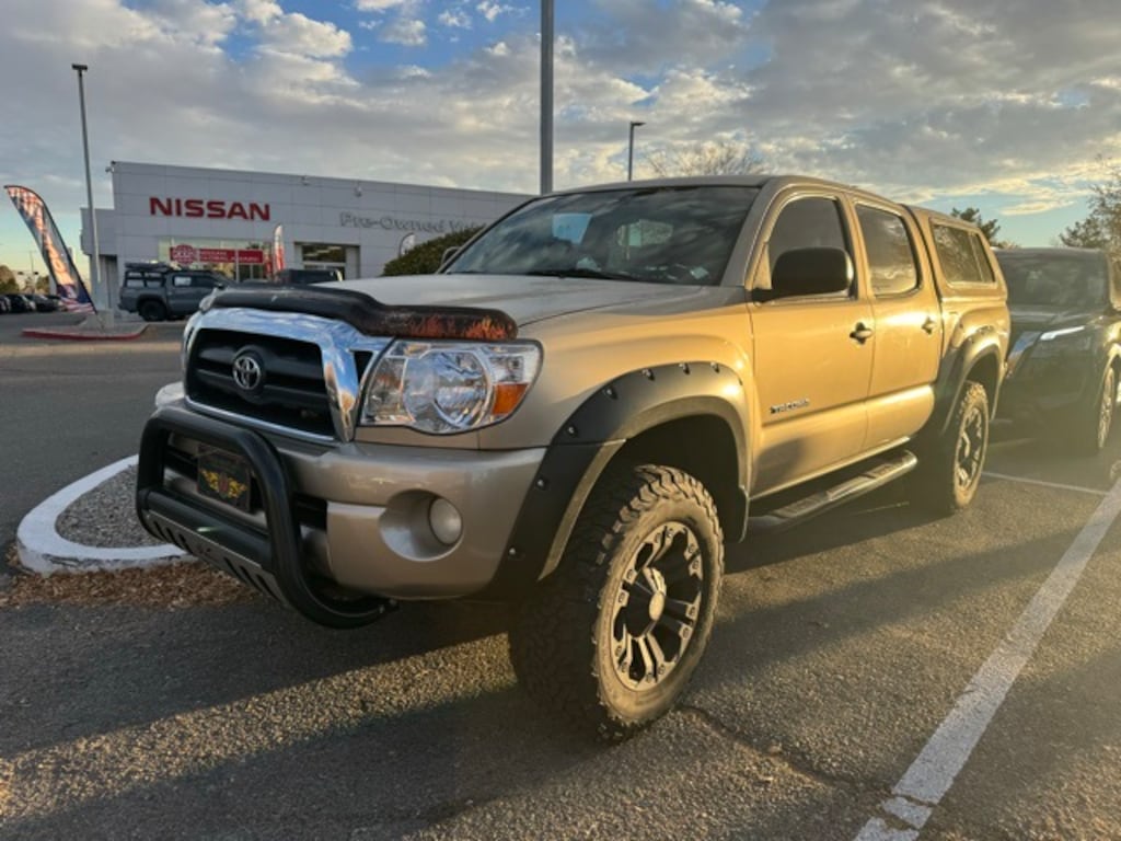 Used 2005 Toyota Tacoma Base Truck