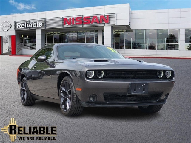 Challenger SXT