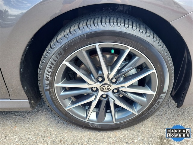 Camry Hybrid XLE