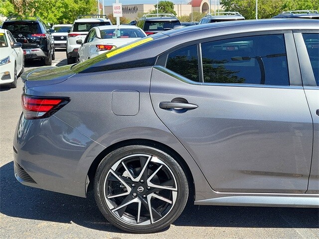2024 Nissan Sentra SR photo 3