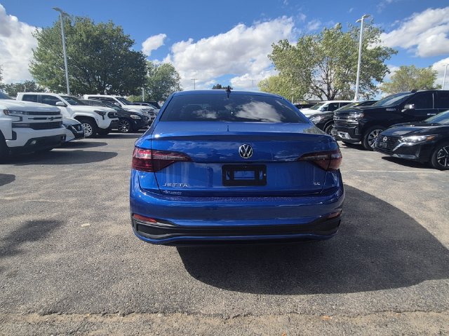 Used 2024 Volkswagen Jetta 1.5T SE Sedan