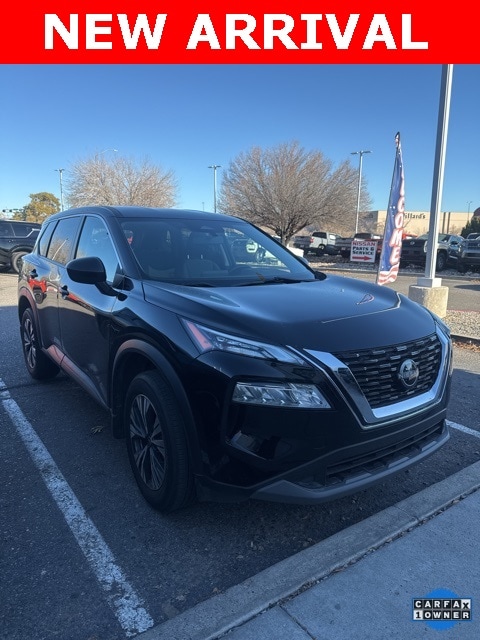 2023 Nissan Rogue SV's photo