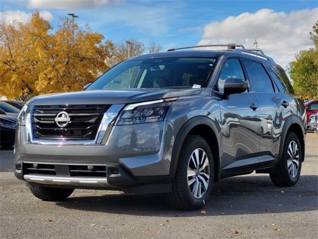 New 2025 Nissan Pathfinder SL SUV